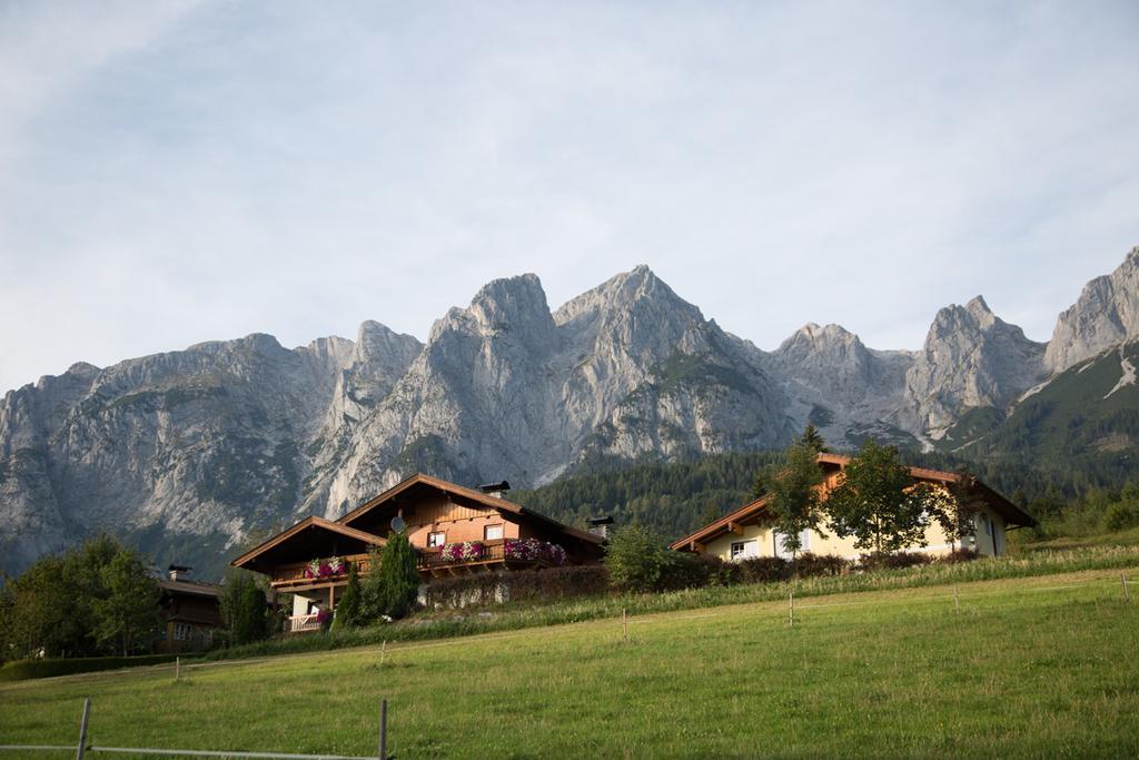 Апартаменти Bio-Bauernhof Einberghof Пфаррверфен Екстер'єр фото